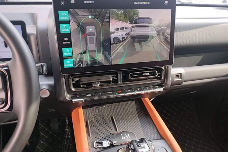 Used Haval H9 2024 2.0T Gasoline All-Wheel-Drive Extreme Edition Audio And AC Panel