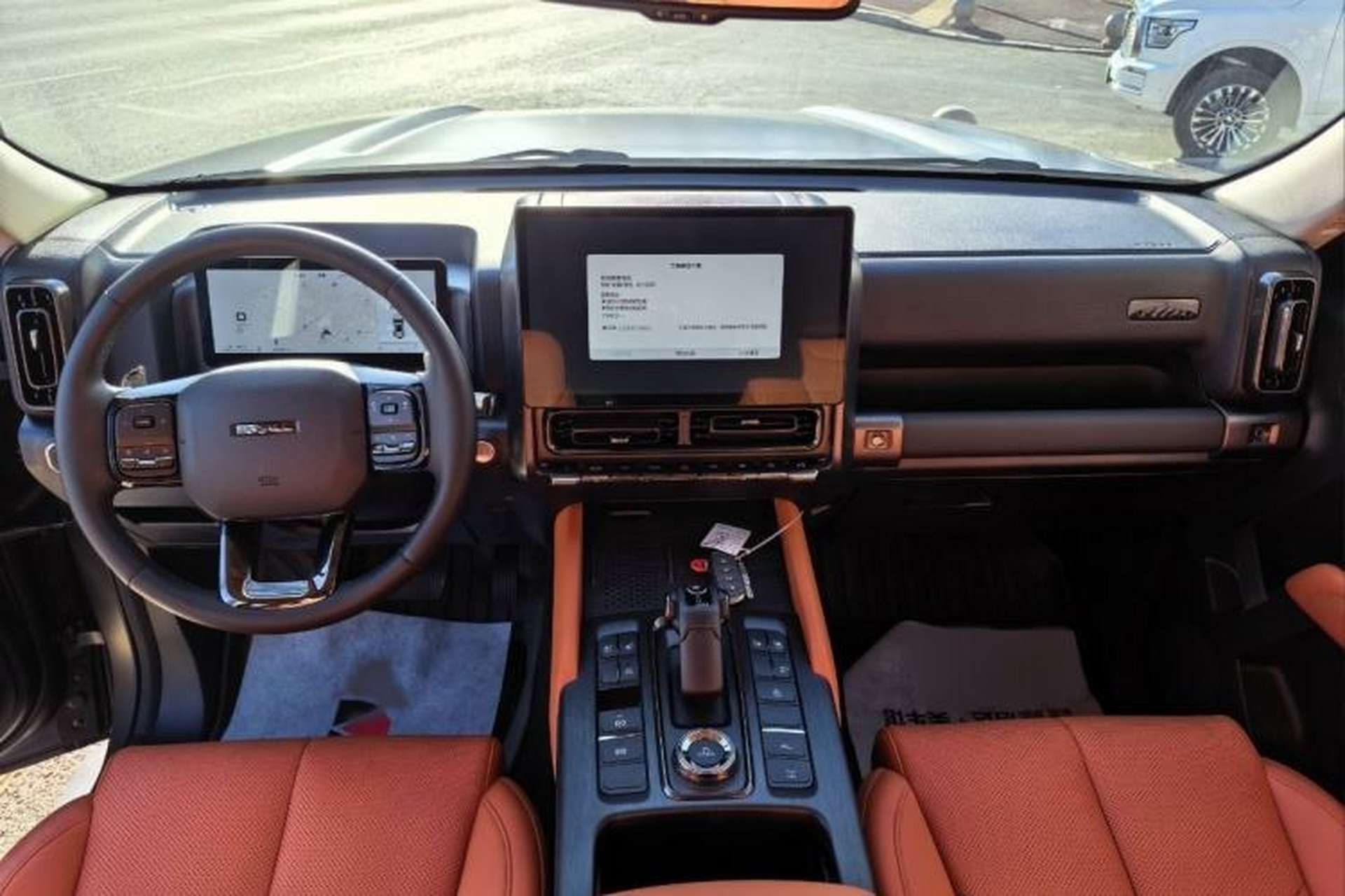 Used Haval H9 2024 2.0T Gasoline All-Wheel-Drive Extreme Edition Audio And AC Panel