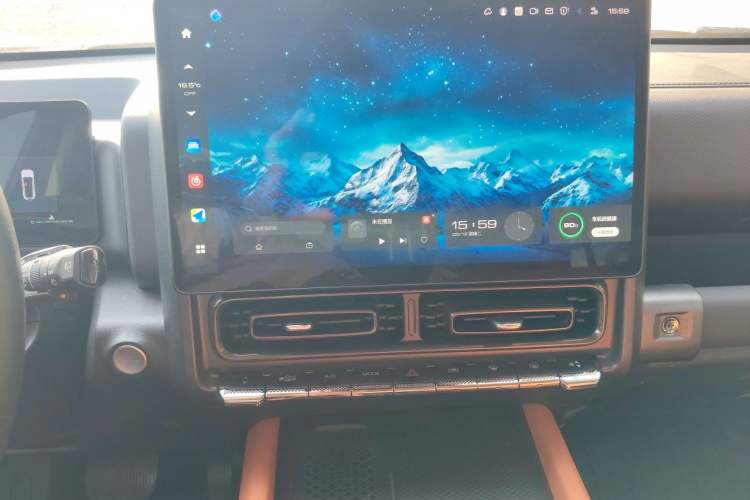 Used Haval H9 2024 2.0T Gasoline All-Wheel-Drive Extreme Edition Audio And AC Panel