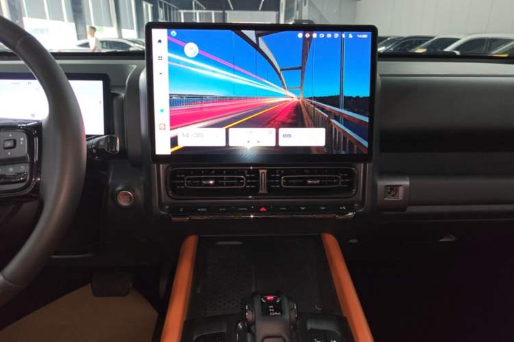 Used Haval H9 2024 2.0T Gasoline All-Wheel-Drive Extreme Edition Audio And AC Panel