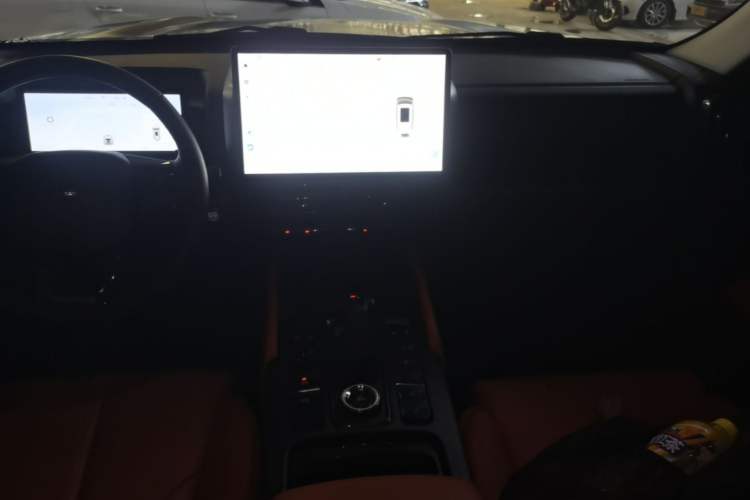 Used Haval H9 2024 2.0T Gasoline All-Wheel-Drive Extreme Edition Audio And AC Panel