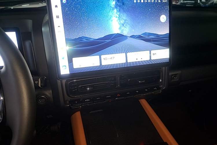 Used Haval H9 2024 2.0T Gasoline All-Wheel-Drive Extreme Edition Audio And AC Panel