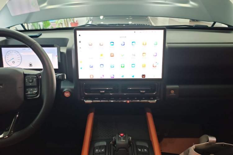 Used Haval H9 2024 2.0T Gasoline All-Wheel-Drive Extreme Edition Audio And AC Panel