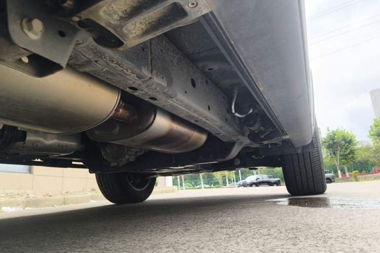 Used Haval H9 2024 2.0T Gasoline All-Wheel-Drive Extreme Edition Chassis Rear Right