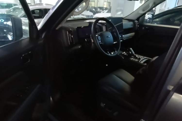 Used Haval H9 2024 2.0T Gasoline All-Wheel-Drive Extreme Edition Driver Seat