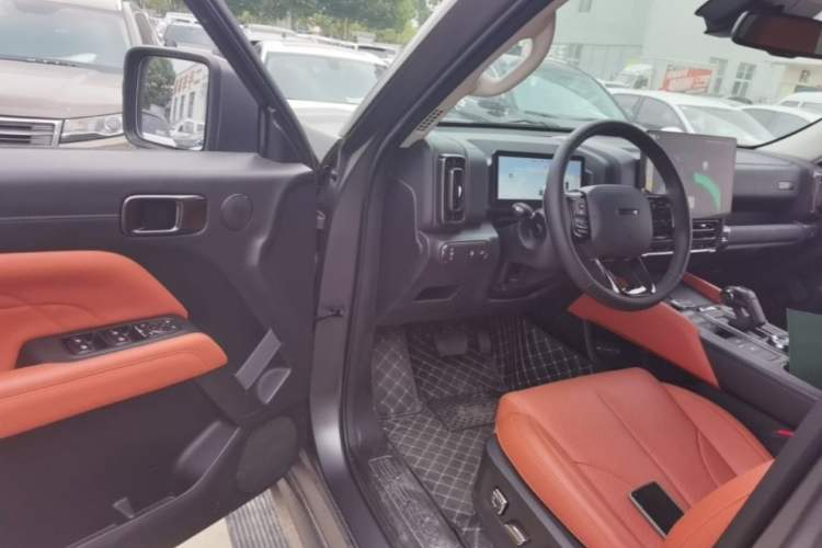 Used Haval H9 2024 2.0T Gasoline All-Wheel-Drive Extreme Edition Driver Seat