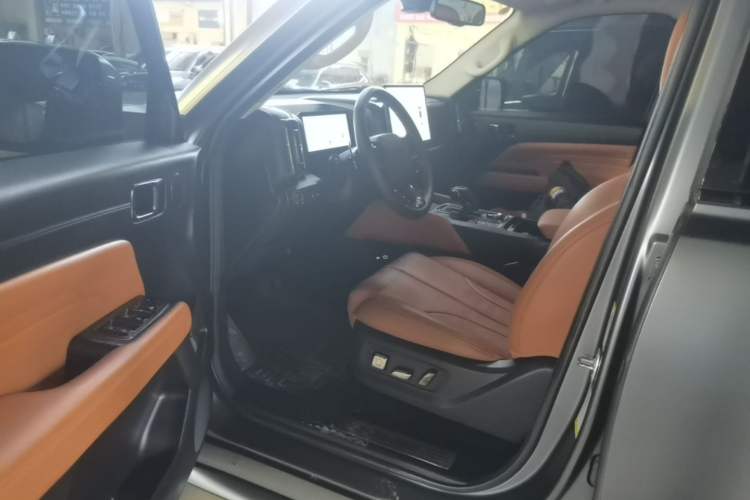 Used Haval H9 2024 2.0T Gasoline All-Wheel-Drive Extreme Edition Driver Seat