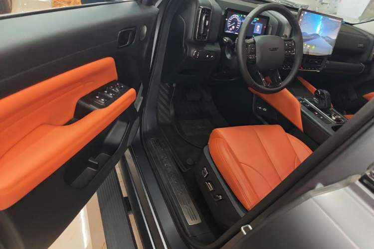 Used Haval H9 2024 2.0T Gasoline All-Wheel-Drive Extreme Edition Driver Seat