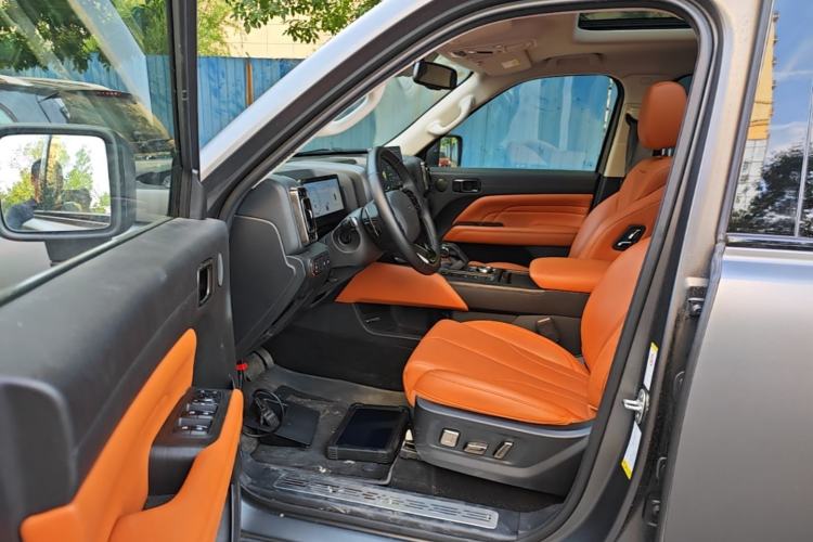 Used Haval H9 2024 2.0T Gasoline All-Wheel-Drive Extreme Edition Driver Seat