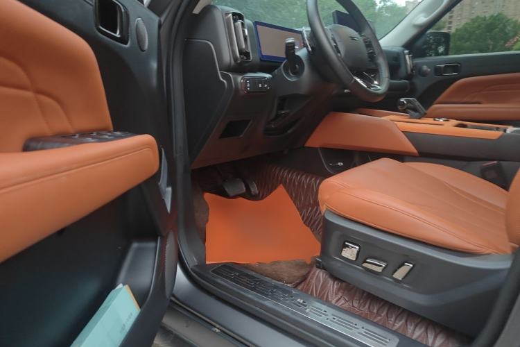 Used Haval H9 2024 2.0T Gasoline All-Wheel-Drive Extreme Edition Driver Seat