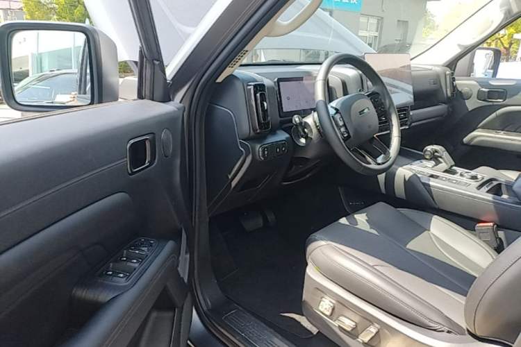 Used Haval H9 2024 2.0T Gasoline All-Wheel-Drive Extreme Edition Driver Seat