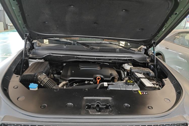 Used Haval H9 2024 2.0T Gasoline All-Wheel-Drive Extreme Edition Engine Bay