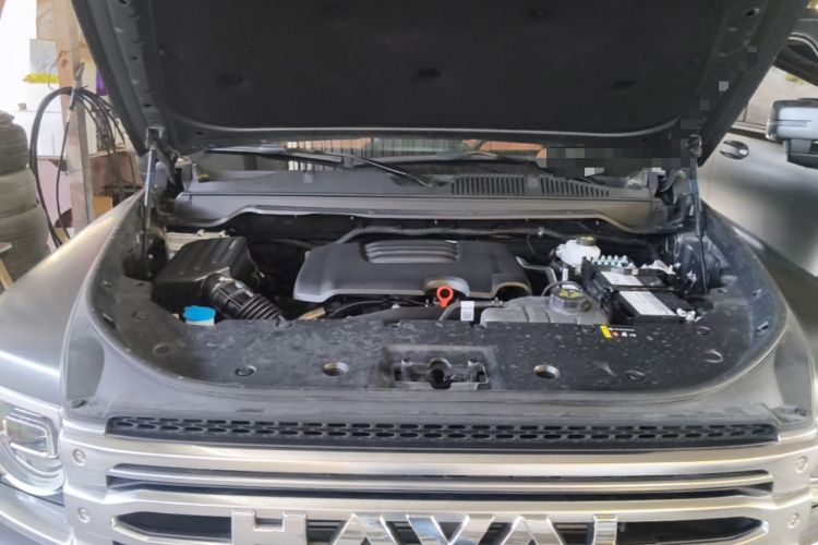 Used Haval H9 2024 2.0T Gasoline All-Wheel-Drive Extreme Edition Engine Bay