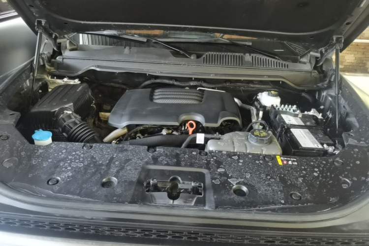 Used Haval H9 2024 2.0T Gasoline All-Wheel-Drive Extreme Edition Engine Bay