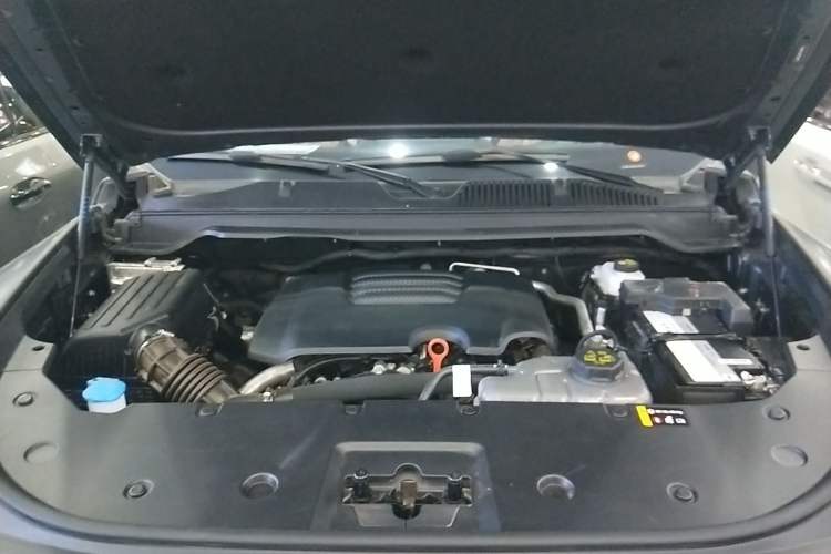 Used Haval H9 2024 2.0T Gasoline 4x4 Territory Edition Engine Bay