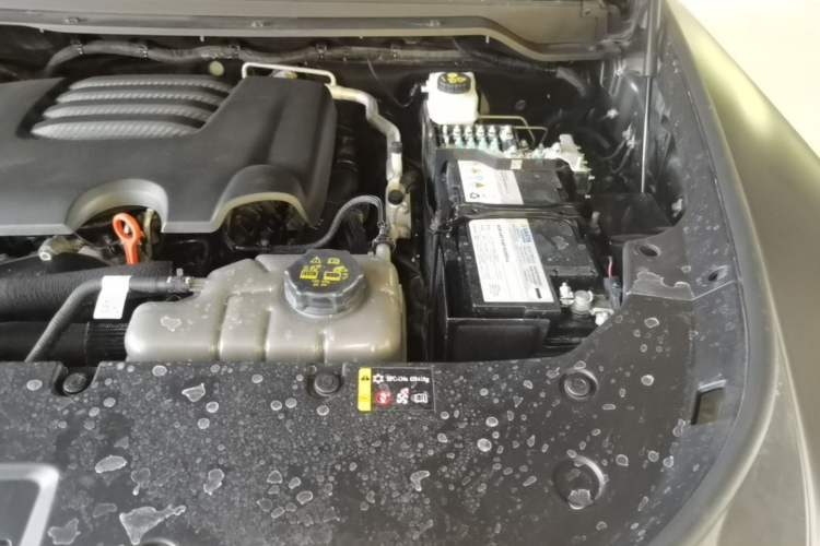 Used Haval H9 2024 2.0T Gasoline All-Wheel-Drive Extreme Edition Engine Bay Left