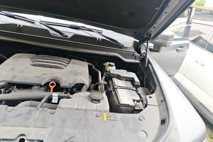 Used Haval H9 2024 2.0T Gasoline All-Wheel-Drive Extreme Edition Engine Bay Left