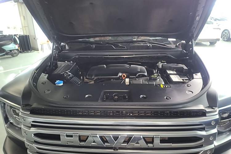 Used Haval H9 2024 2.0T Gasoline All-Wheel-Drive Extreme Edition Engine Bay