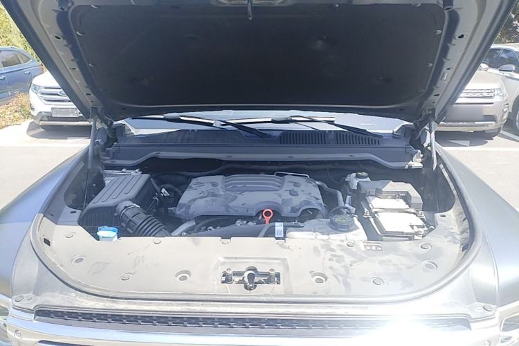 Used Haval H9 2024 2.0T Gasoline All-Wheel-Drive Extreme Edition Engine Bay