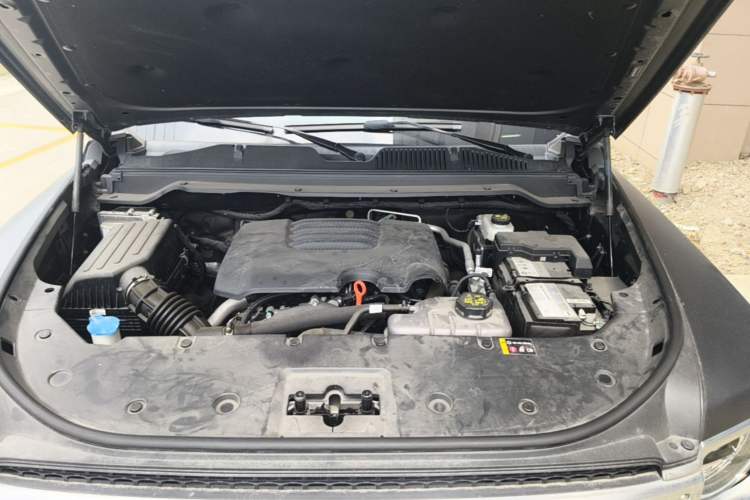 Used Haval H9 2024 2.0T Gasoline All-Wheel-Drive Extreme Edition Engine Bay