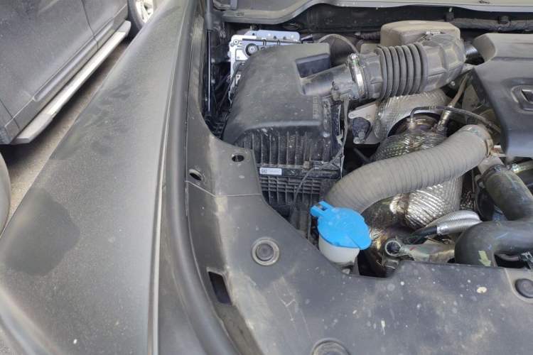 Used Haval H9 2024 2.4T Diesel 4x4 Territory Edition Engine Bay Right