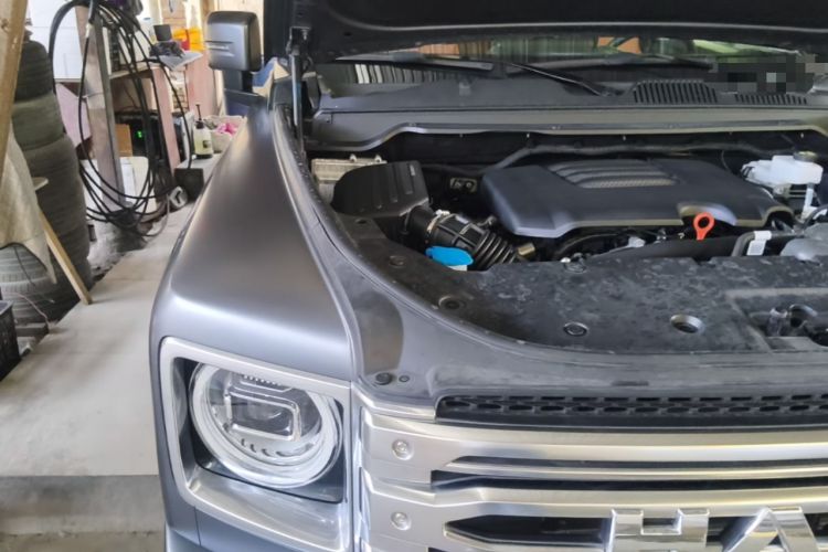 Used Haval H9 2024 2.0T Gasoline All-Wheel-Drive Extreme Edition Engine Bay Right