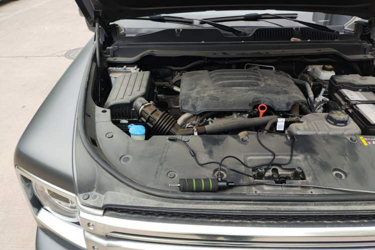 Used Haval H9 2024 2.0T Gasoline All-Wheel-Drive Extreme Edition Engine Bay Right