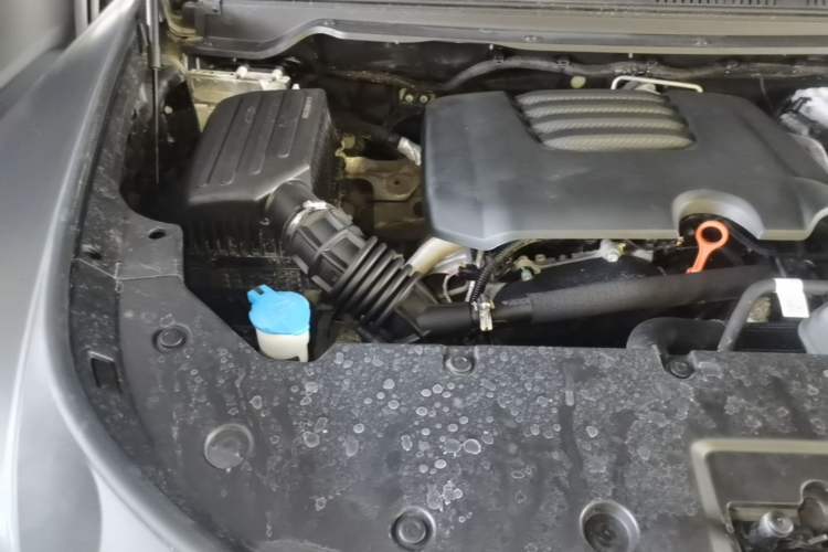 Used Haval H9 2024 2.0T Gasoline All-Wheel-Drive Extreme Edition Engine Bay Right