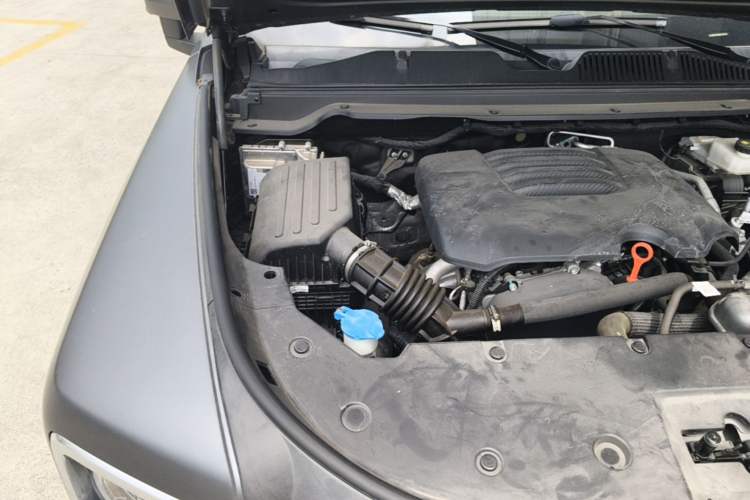 Used Haval H9 2024 2.0T Gasoline All-Wheel-Drive Extreme Edition Engine Bay Right
