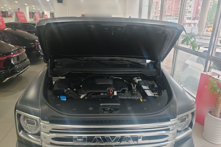 Used Haval H9 2024 2.0T Gasoline All-Wheel-Drive Extreme Edition Engine Bay