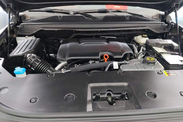 Used Haval H9 2024 2.0T Gasoline All-Wheel-Drive Extreme Edition Engine Bay