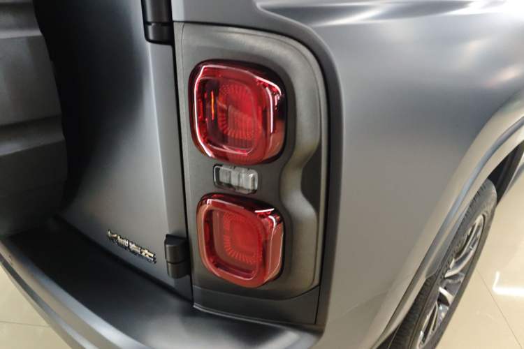 Used Haval H9 2024 2.0T Gasoline All-Wheel-Drive Extreme Edition Exterior 2