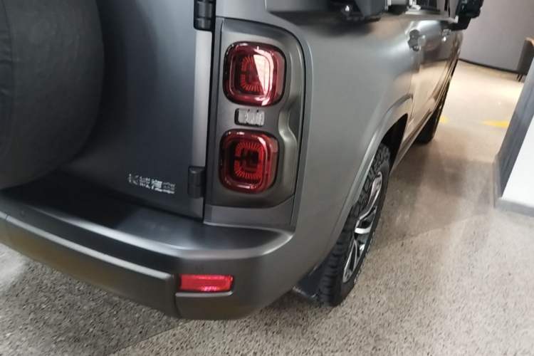Used Haval H9 2024 2.0T Gasoline All-Wheel-Drive Extreme Edition Exterior 3