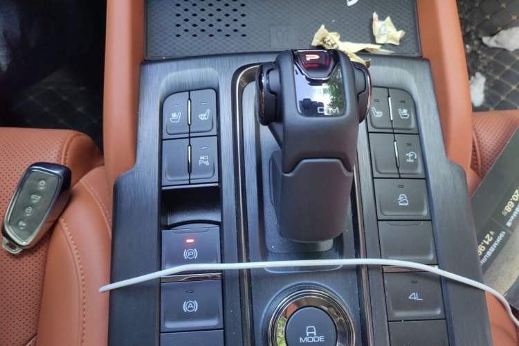 Used Haval H9 2024 2.4T Diesel 4x4 Territory Edition Gear Lever