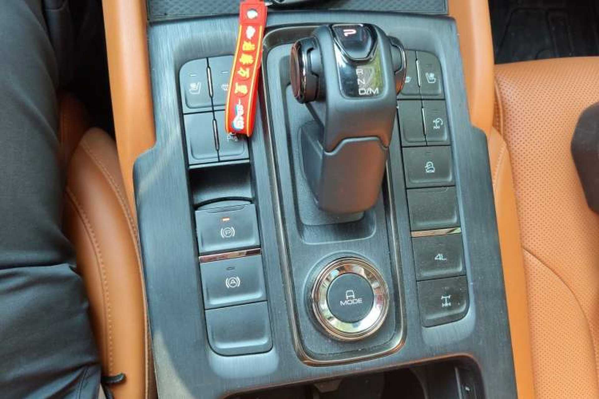 Used Haval H9 2024 2.0T Gasoline All-Wheel-Drive Extreme Edition Gear Lever
