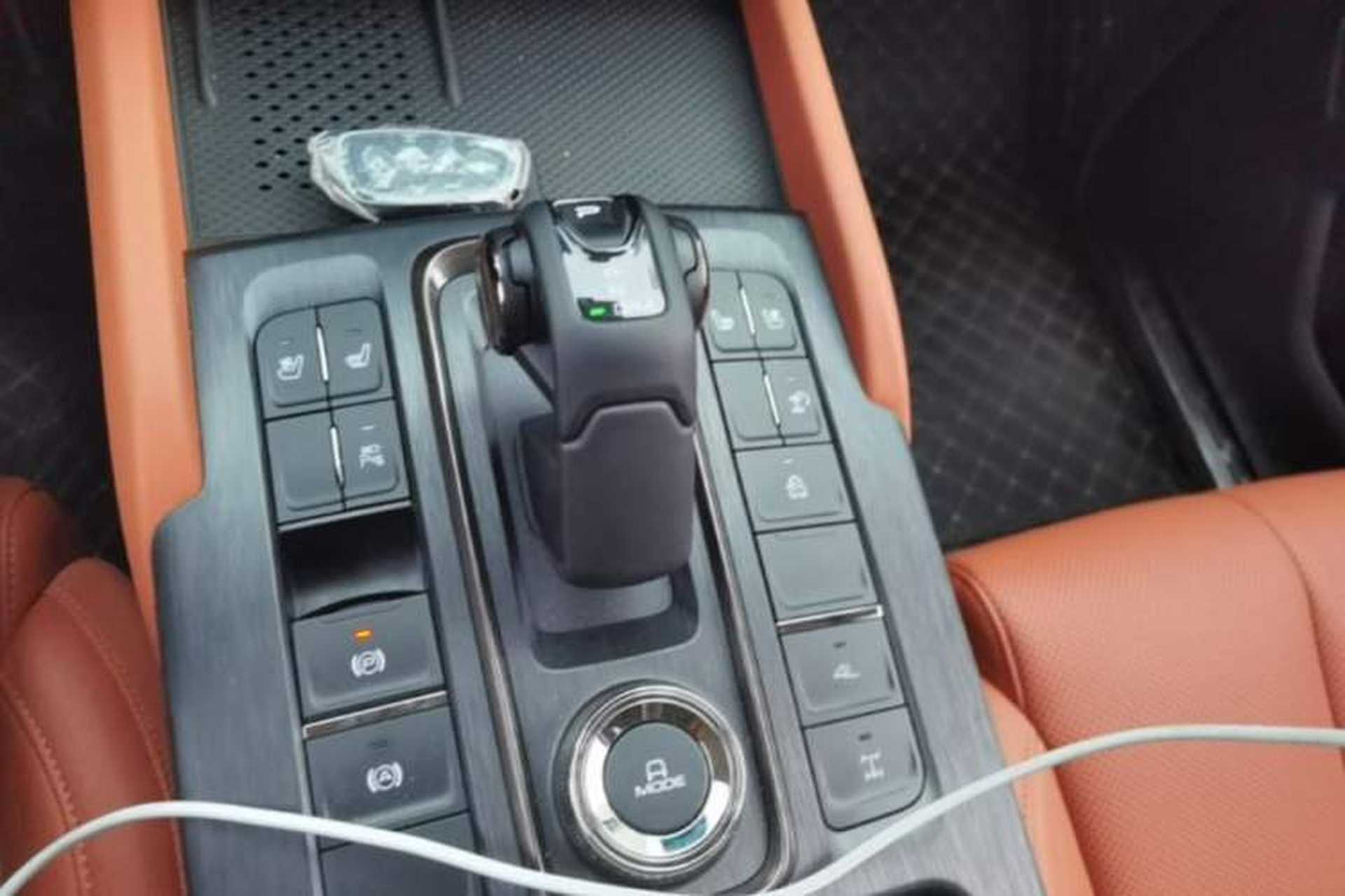 Used Haval H9 2024 2.0T Gasoline All-Wheel-Drive Extreme Edition Gear Lever