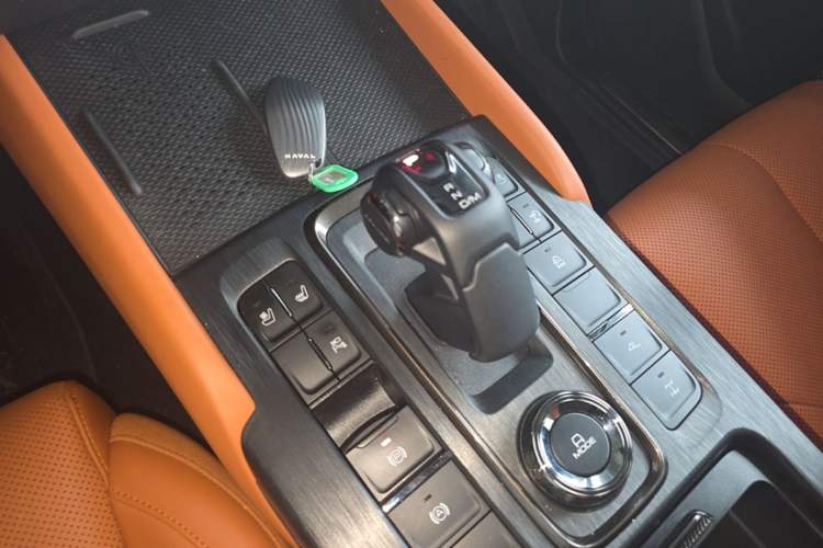 Used Haval H9 2024 2.0T Gasoline All-Wheel-Drive Extreme Edition Gear Lever