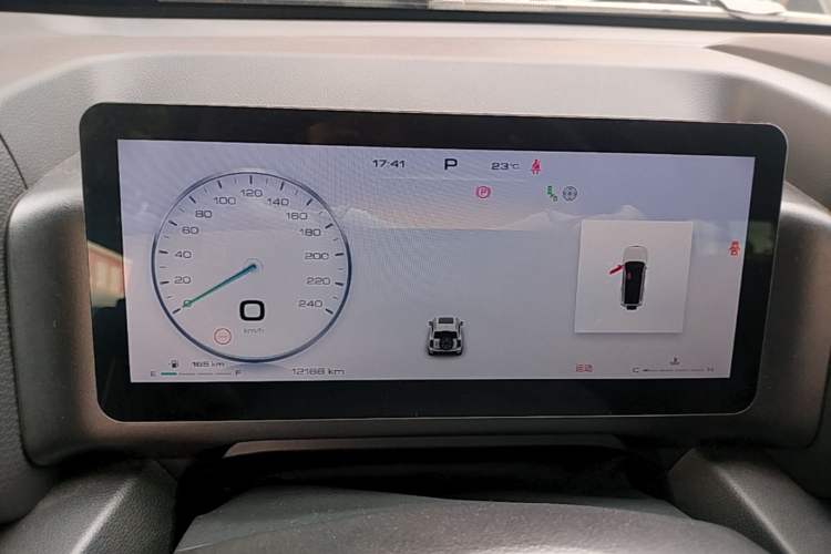 Used Haval H9 2024 2.0T Gasoline All-Wheel-Drive Extreme Edition Instrument Cluster