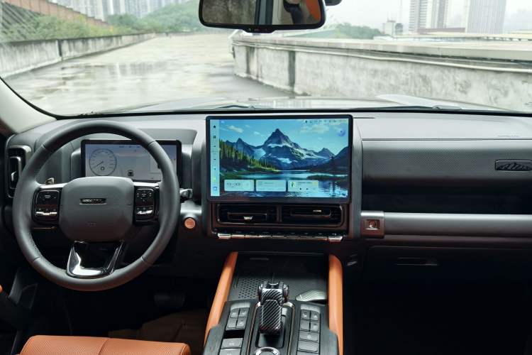 Used Haval H9 2024 2.0T Gasoline All-Wheel-Drive Extreme Edition Interior 1