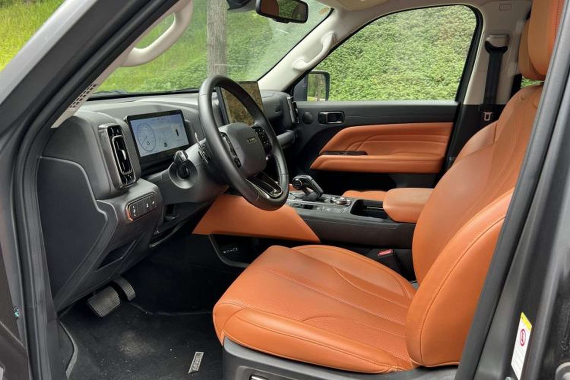 Used Haval H9 2024 2.0T Gasoline All-Wheel-Drive Extreme Edition Interior 2