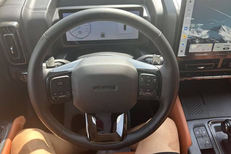Used Haval H9 2024 2.0T Gasoline All-Wheel-Drive Extreme Edition Interior 2