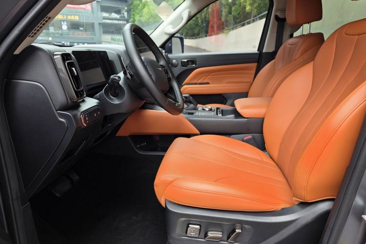 Used Haval H9 2024 2.0T Gasoline All-Wheel-Drive Extreme Edition Interior 2