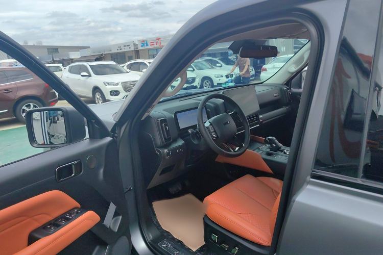 Used Haval H9 2024 2.0T Gasoline All-Wheel-Drive Extreme Edition Interior 2