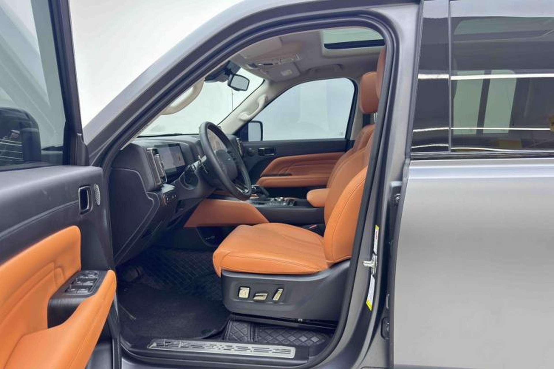 Used Haval H9 2024 2.0T Gasoline All-Wheel-Drive Extreme Edition Interior 2