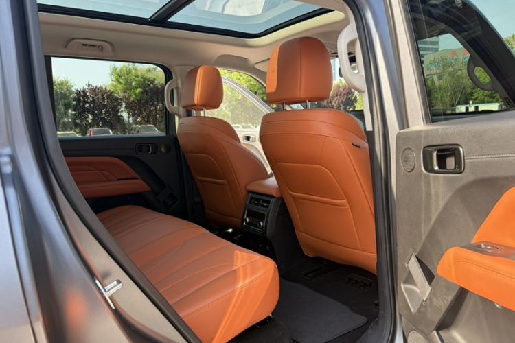 Used Haval H9 2024 2.0T Gasoline All-Wheel-Drive Extreme Edition Interior 2