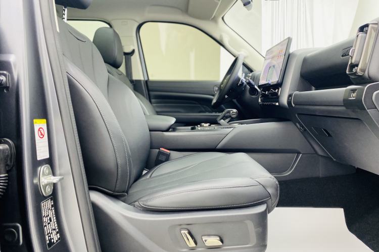 Used Haval H9 2024 2.0T Gasoline All-Wheel-Drive Extreme Edition Interior 3