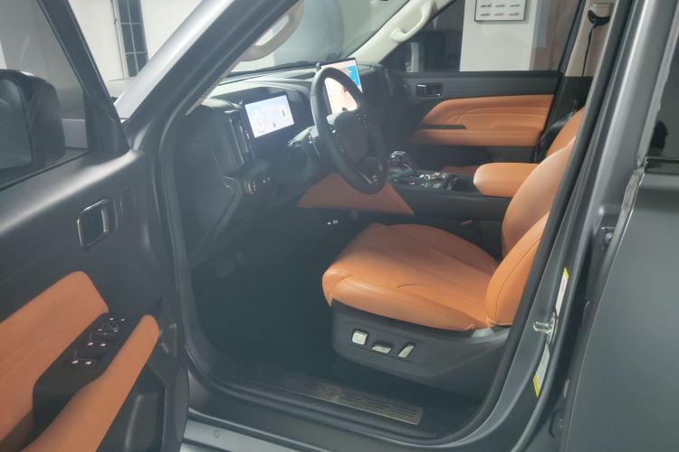 Used Haval H9 2024 2.0T Gasoline All-Wheel-Drive Extreme Edition Interior 6