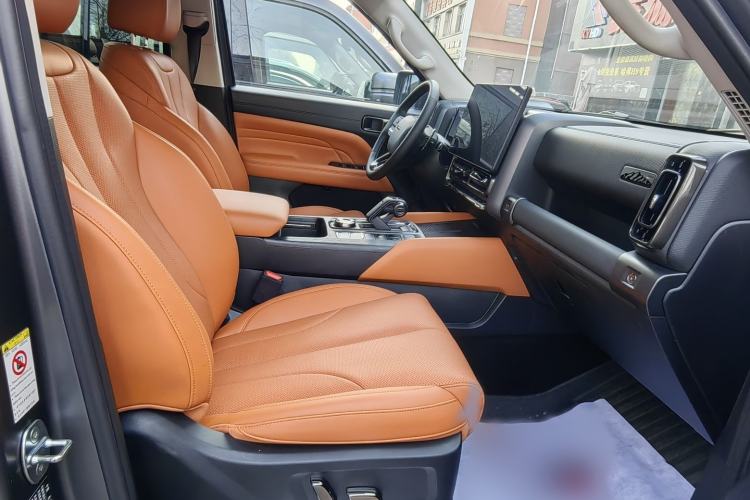 Used Haval H9 2024 2.0T Gasoline All-Wheel-Drive Extreme Edition Interior 8