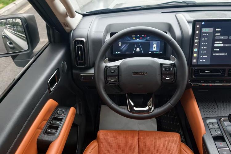 Used Haval H9 2024 2.0T Gasoline All-Wheel-Drive Extreme Edition Interior 9