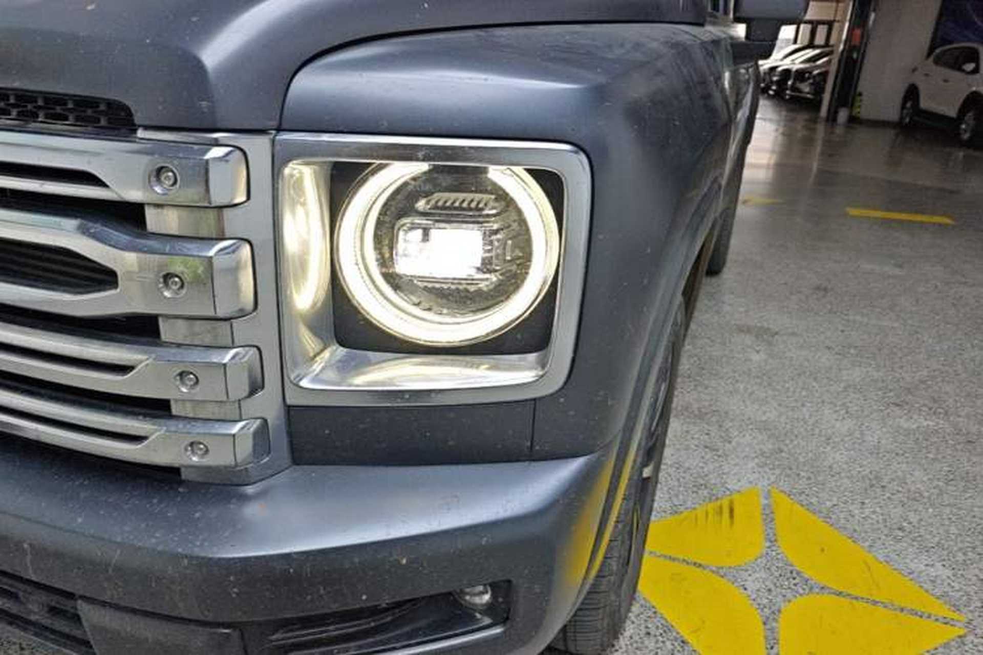 Used Haval H9 2024 2.0T Gasoline All-Wheel-Drive Extreme Edition Left Front Headlight